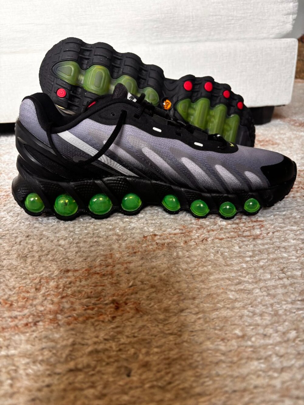 Nike Air Max DN8 'Black Volt' | Men's Size US10
